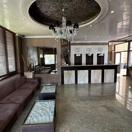 Vip Dolphin Apartment *